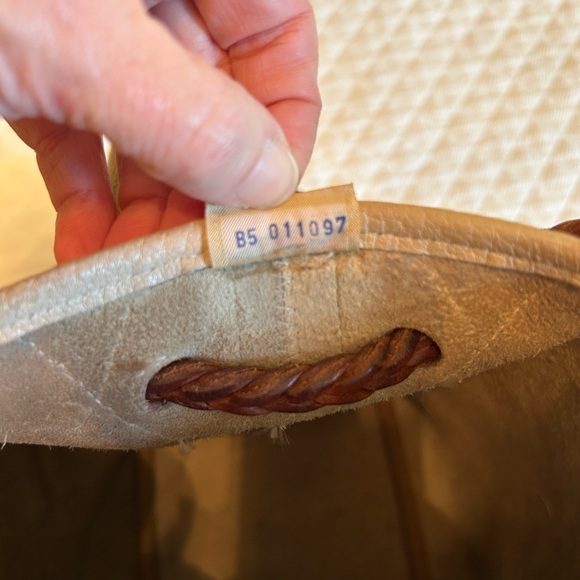 Vintage Dooney & Bourke Webster Bucket Bag in Bone - Picture 11 of 16